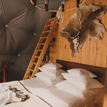 Tatra Glamp - Siec Noclegowa Tatra Glamp Luxusní stan Tatranská Bukovina